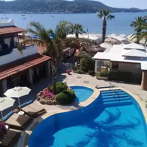 Uzhan Hotel